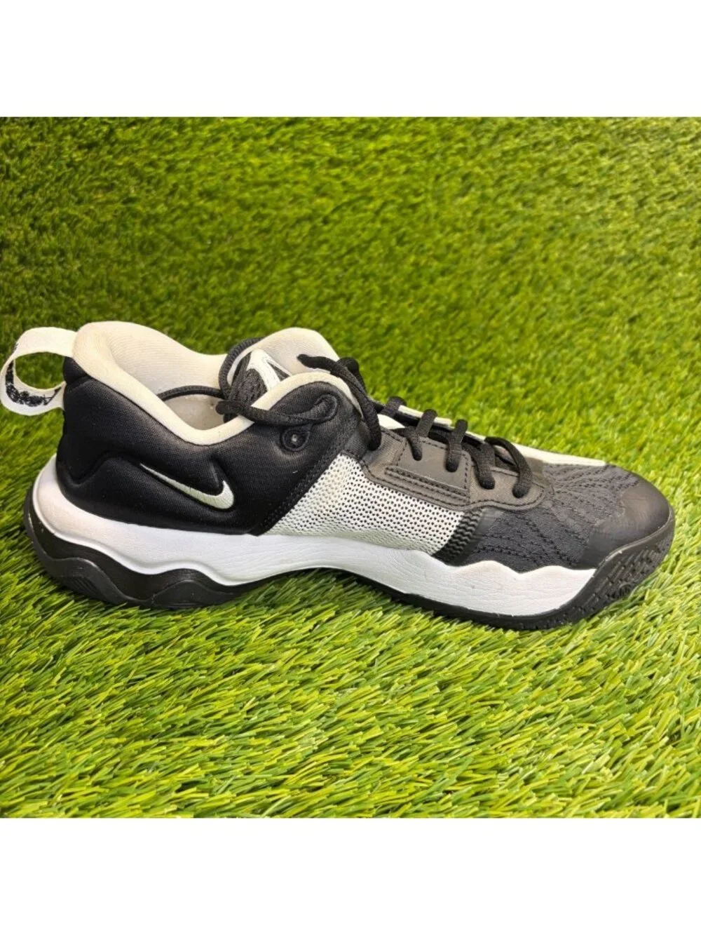 Nike Giannis Immortality 3 Mens Size 8.5 Black White Basketball Shoes Sneakers